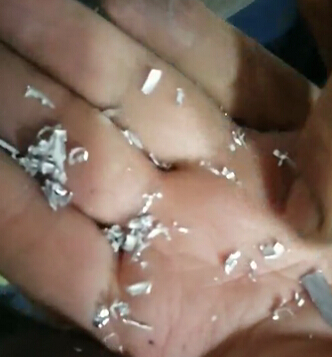 粉末狀的鋁屑